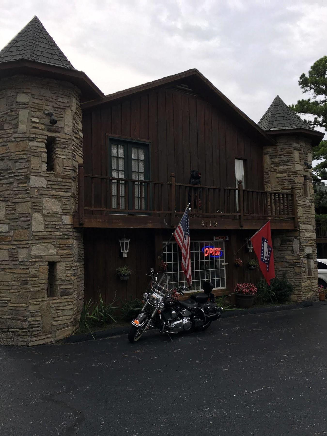 Country Mountain Inn Eureka Springs Exterior foto